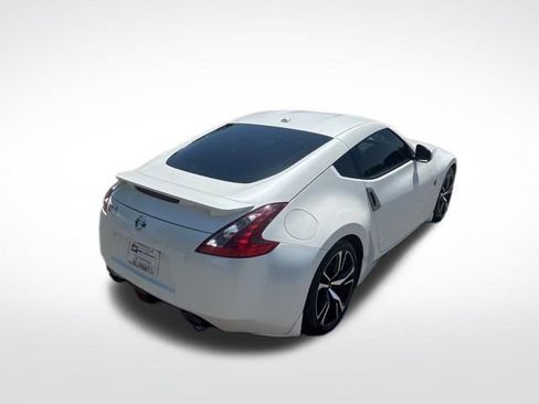 Used 2020 Nissan 370Z Touring Sport RWD image 5