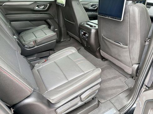 Certified 2024 Chevrolet Suburban RST w/ Sport Performance Package image 30