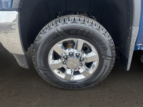 Used 2017 GMC Sierra 3500 SLE w/ HD SLE Preferred Plus Package image 9