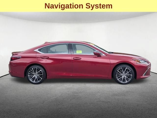 Used 2025 Lexus ES 350 w/ Premium Package FWD image 4
