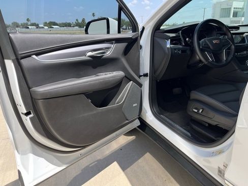 Certified 2023 Cadillac XT5 Luxury image 28
