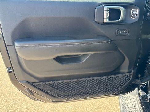 Used 2018 Jeep Wrangler Unlimited Sahara w/ Dual Top Group image 10