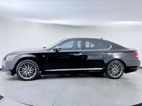 Used 2014 Lexus LS 460 w/ F Sport Package RWD image 3