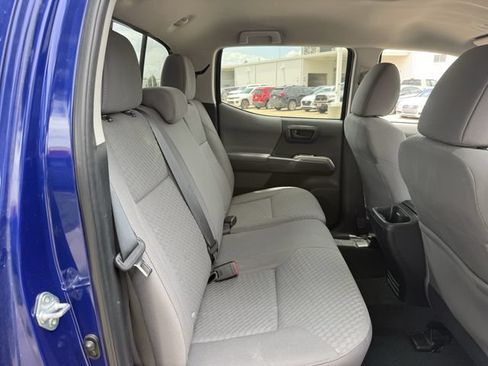 Used 2023 Toyota Tacoma SR5 w/ Technology Package AWD/4WD image 32