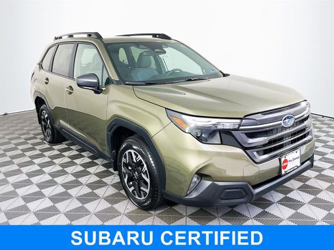 Used 2026 Subaru Forester Premium AWD/4WD image 1