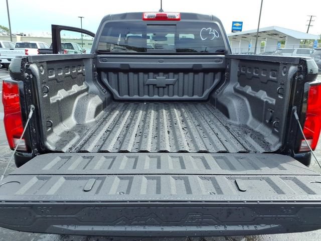 New 2026 Chevrolet Colorado ZR2 w/ Technology Package AWD/4WD image 11