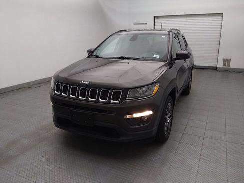 Used 2018 Jeep Compass Latitude w/ Popular Equipment Group AWD/4WD image 15
