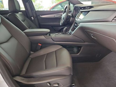 Certified 2026 Cadillac XT5 Luxury AWD/4WD image 26