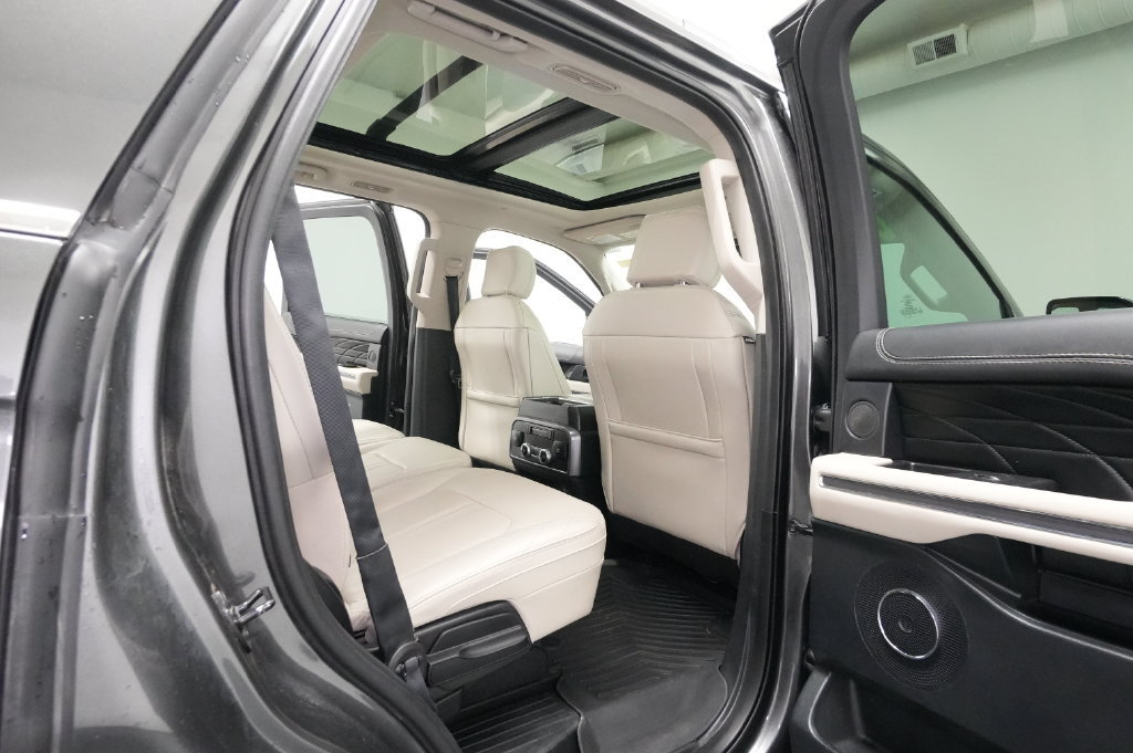 Used 2020 Ford Expedition Platinum AWD/4WD image 31