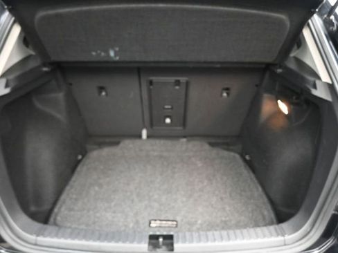 Used 2022 Volkswagen Taos SE image 14