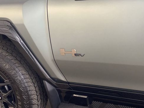 Used 2024 GMC Hummer EV 3X image 10