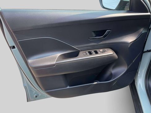 Certified 2024 Hyundai Kona SEL AWD/4WD image 16