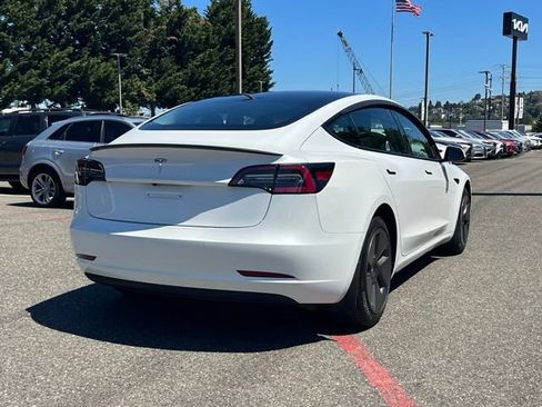 Used 2021 Tesla Model 3 Standard Range Plus RWD image 9