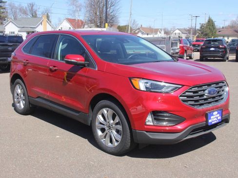 Certified 2024 Ford Edge Titanium AWD/4WD image 2