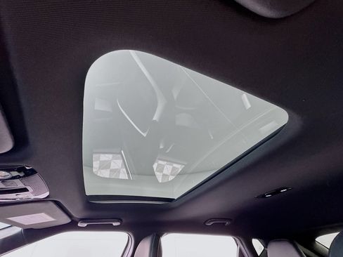 Used 2022 Kia EV6 GT-Line w/ GT-Line Suede Seat Package image 6