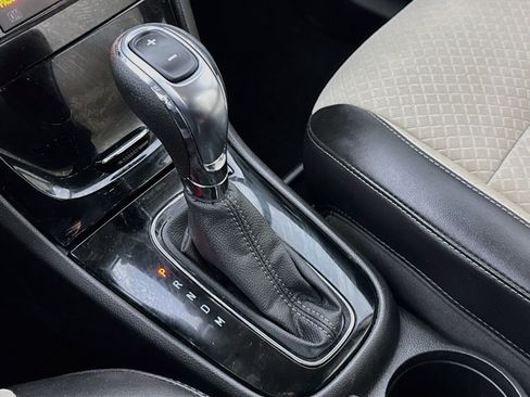 Used 2018 Buick Encore Preferred FWD image 16