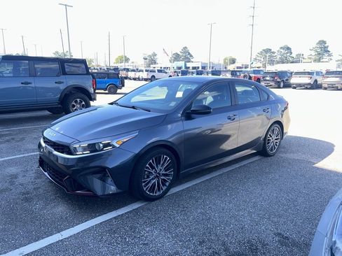 Used 2022 Kia Forte GT-Line FWD image 2