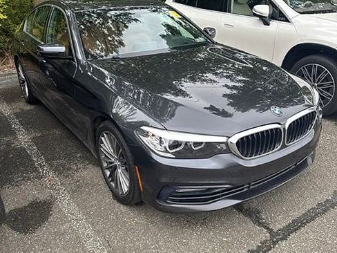 Used 2017 BMW 530i xDrive AWD/4WD image 2