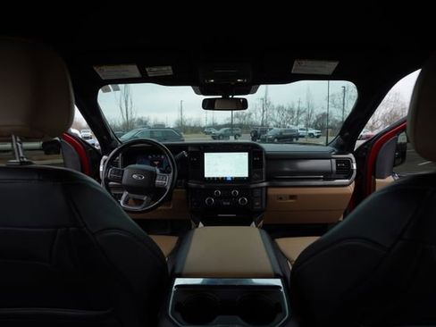 Used 2023 Ford F250 Lariat w/ Chrome Package image 22