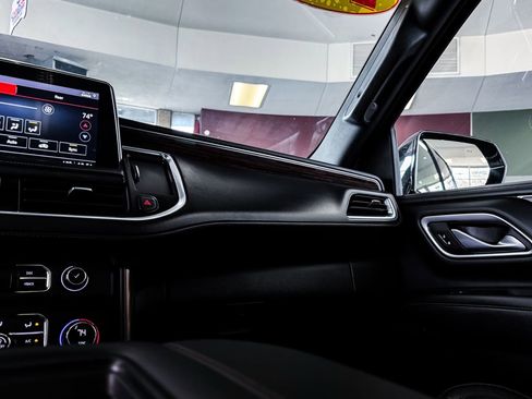 Used 2021 Chevrolet Suburban High Country w/ Premium Package image 36