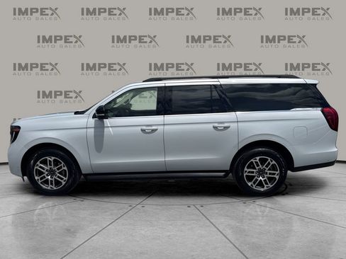 Used 2025 Ford Expedition Max Active AWD/4WD image 2