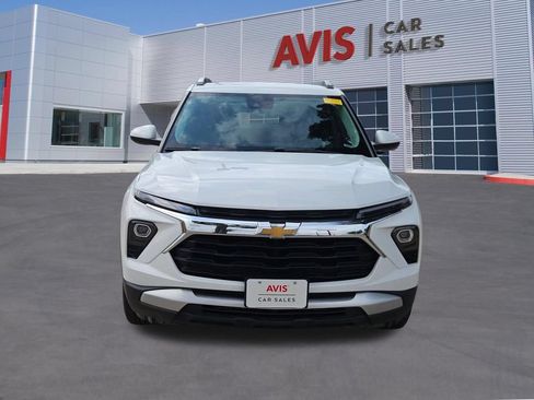 Used 2025 Chevrolet TrailBlazer LT AWD/4WD image 10
