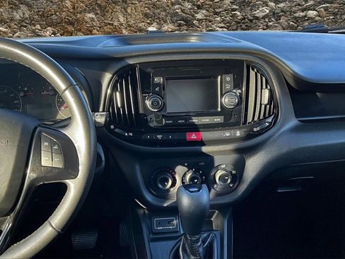 Used 2020 RAM ProMaster City Tradesman SLT image 6