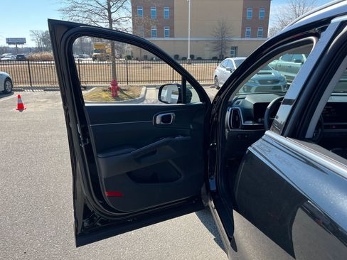 New 2026 Kia Sorento S image 15