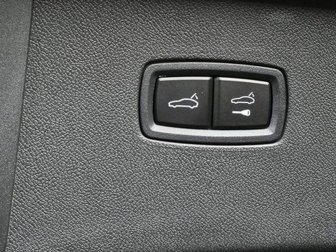 New 2026 Porsche Cayenne AWD image 32