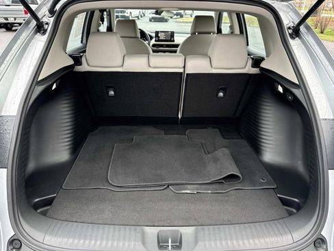 Used 2023 Honda HR-V LX image 21