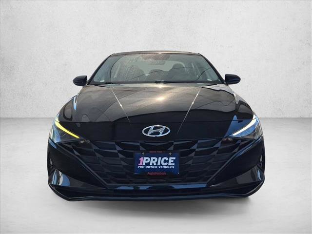 Used 2022 Hyundai Elantra SEL FWD image 2