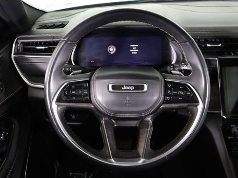 Used 2023 Jeep Grand Cherokee L Overland w/ Luxury Tech Group IV AWD/4WD image 48
