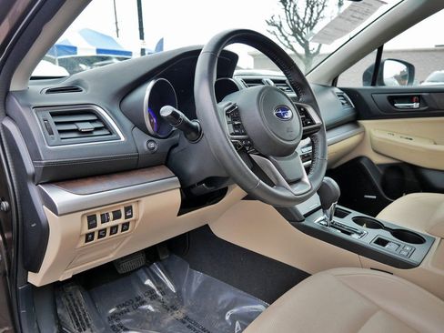 Used 2019 Subaru Outback 2.5i Limited w/ Popular Package #2 image 25