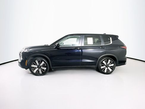 Used 2025 Mitsubishi Outlander SE AWD/4WD image 4