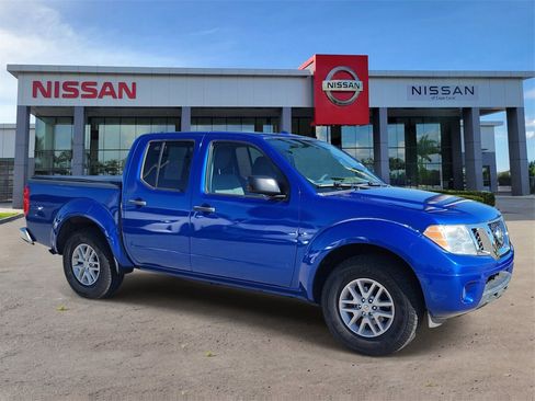 Used 2014 Nissan Frontier SV w/ SV Value Truck Package image 2
