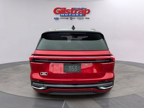 Used 2025 Lincoln Nautilus Reserve AWD/4WD image 4