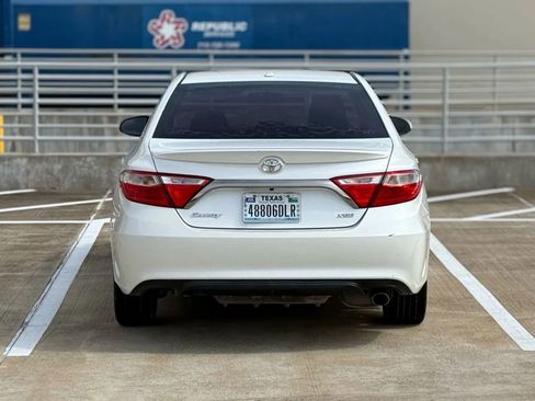 Used 2015 Toyota Camry XSE w/ Moonroof Package FWD image 7