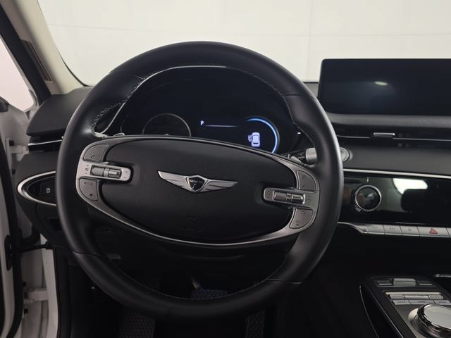 Used 2025 Genesis GV70 2.5T AWD/4WD image 12