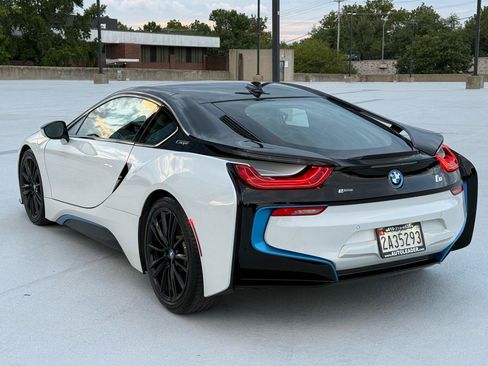 Used 2019 BMW i8 Coupe AWD/4WD image 20