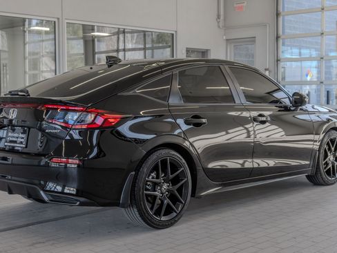 Used 2024 Honda Civic Sport image 29