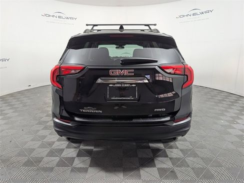 Used 2018 GMC Terrain SLE w/ Infotainment Package I image 4
