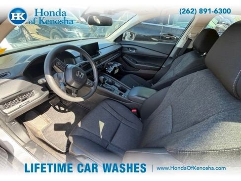 Used 2025 Honda Accord LX image 6