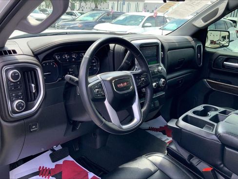 Used 2022 GMC Sierra 1500 Elevation w/ X31 Off-Road Package AWD/4WD image 13