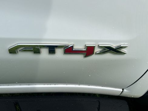 Used 2024 GMC Sierra 1500 AT4X AWD/4WD image 6
