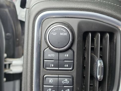 Used 2022 Chevrolet Silverado 1500 LTZ AWD/4WD image 29