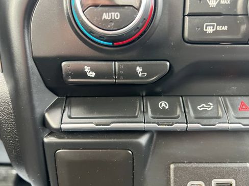 Certified 2019 Chevrolet Silverado 1500 LT w/ Convenience Package AWD/4WD image 29