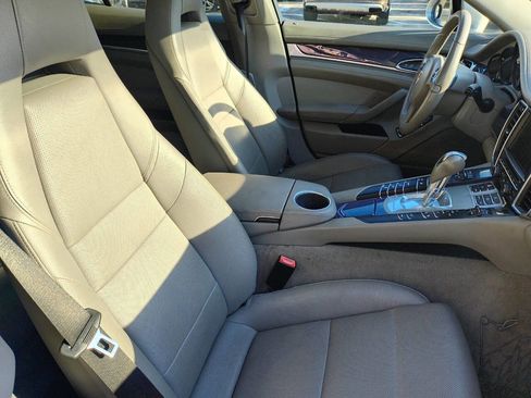 Used 2013 Porsche Panamera S image 60
