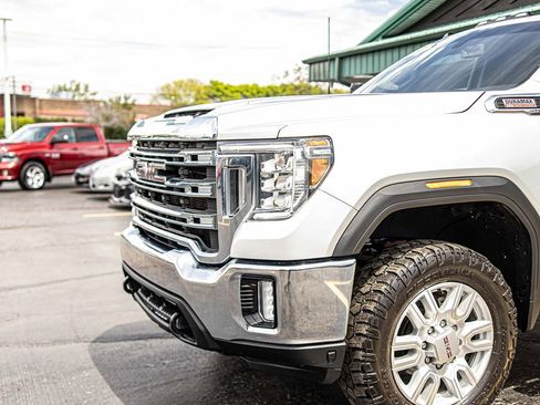 Used 2022 GMC Sierra 3500 SLE w/ SLE Value Package AWD/4WD image 4