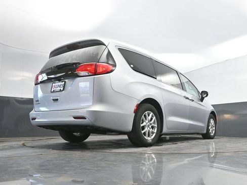 Used 2023 Chrysler Voyager LX FWD image 42