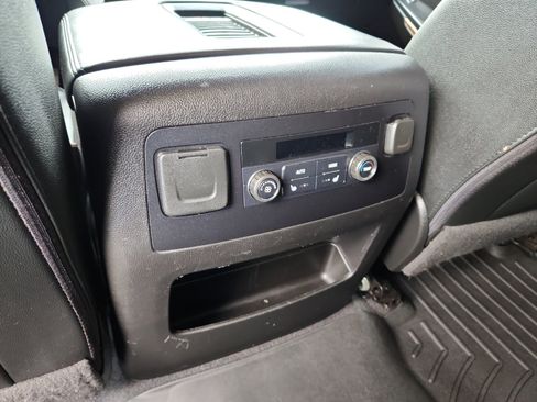 Used 2020 Chevrolet Tahoe Premier image 32